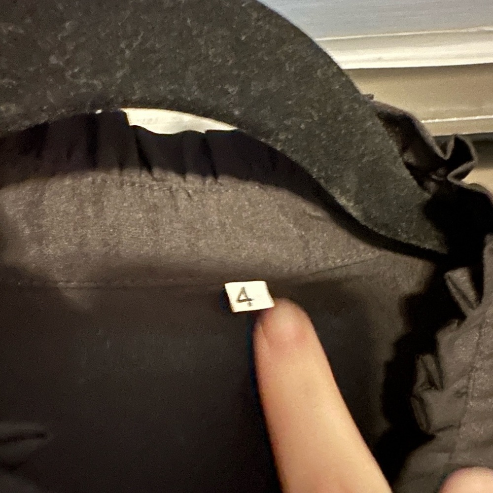 Black Victorian style shirt - Picture 2 of 7